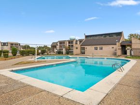 206 Plaza Verde Drive D35, Houston TX 77038