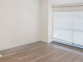 6601 Sands Point Drive 5, Houston TX 77074