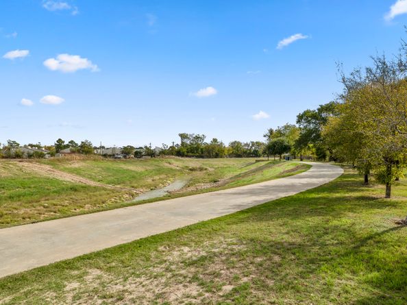 5918 Par Four Drive, Houston TX 77088