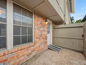 515 Tallowood Road 61, Houston TX 77024