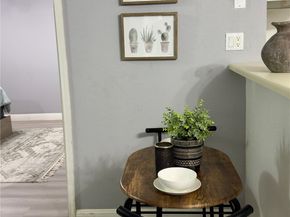 2750 Holly Hall Street 811, Houston TX 77054