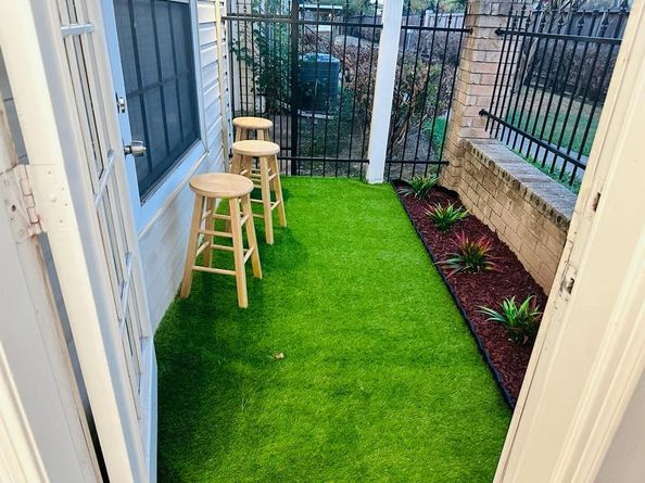 2750 Holly Hall Street 811, Houston TX 77054