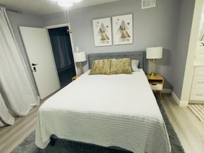 2750 Holly Hall Street 811, Houston TX 77054