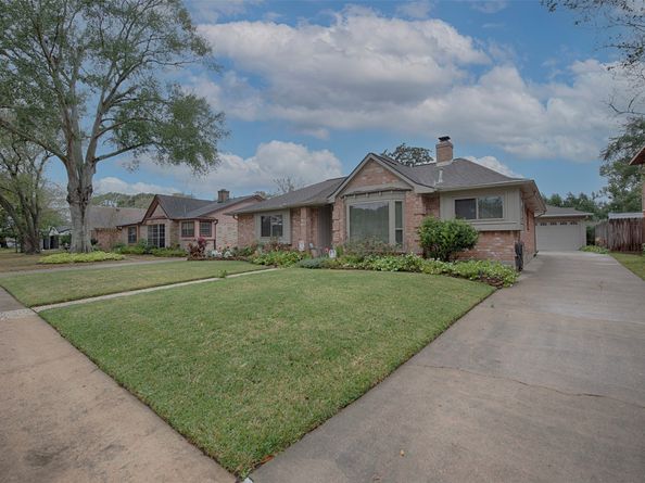 15610 Lone Tree Drive, Houston TX 77084