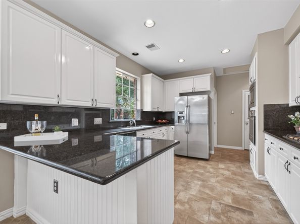 5522 Whisper Ridge Drive, Sugar Land TX 77479