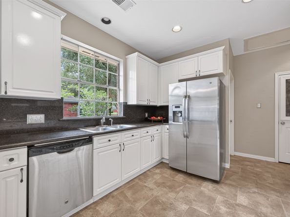 5522 Whisper Ridge Drive, Sugar Land TX 77479