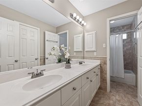 5522 Whisper Ridge Drive, Sugar Land TX 77479