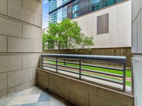 1901 Post Oak Boulevard 104, Houston TX 77056