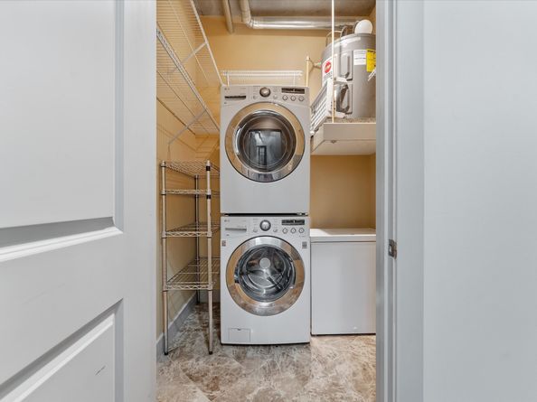 1901 Post Oak Boulevard 104, Houston TX 77056