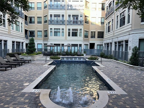 1901 Post Oak Boulevard 104, Houston TX 77056