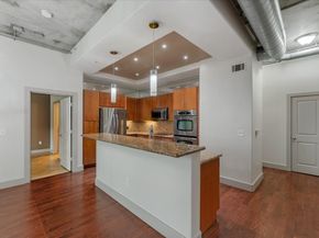 1901 Post Oak Boulevard 104, Houston TX 77056