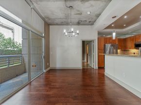 1901 Post Oak Boulevard 104, Houston TX 77056