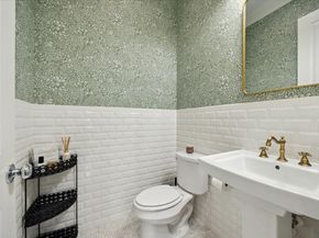 1207 W 24th Street A, Houston TX 77008