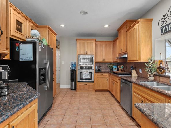 18922 Hikers Trail Drive, Humble TX 77346