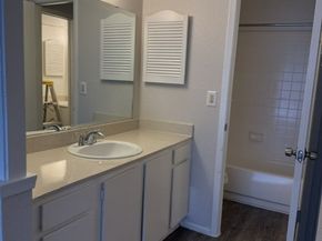 6200 W Tidwell Road 102, Houston TX 77092