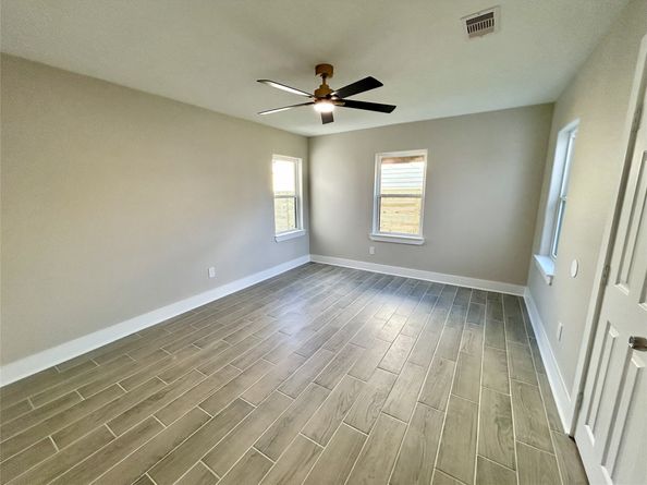 13331 Emporia Street, Houston TX 77015