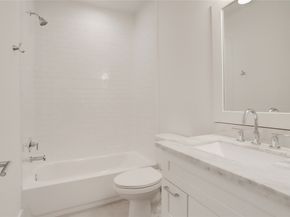 4407 Marina Street B, Houston TX 77007