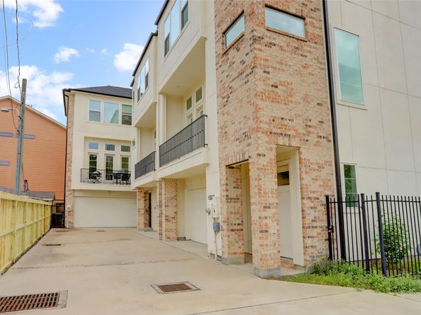4407 Marina Street B, Houston TX 77007