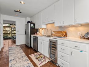 201 Vanderpool Lane 103, Houston TX 77024