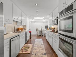 201 Vanderpool Lane 103, Houston TX 77024