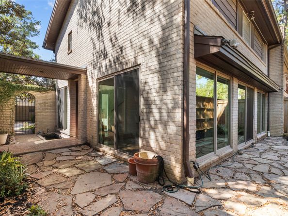 201 Vanderpool Lane 103, Houston TX 77024