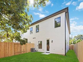 3839 Noah Street A/B, Houston TX 77021