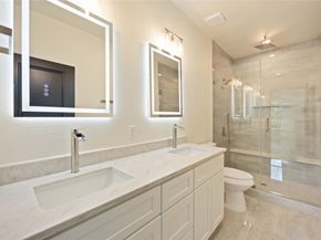 3839 Noah Street A/B, Houston TX 77021