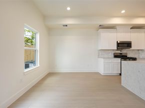 3839 Noah Street A/B, Houston TX 77021