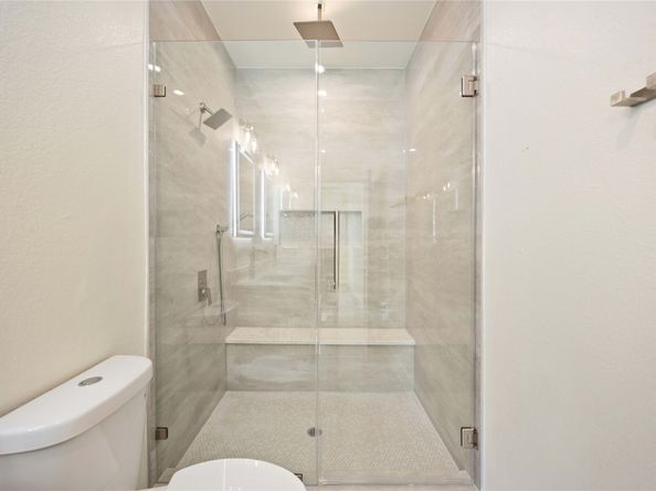 3839 Noah Street A/B, Houston TX 77021