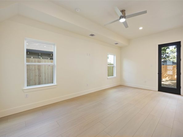 3839 Noah Street A/B, Houston TX 77021