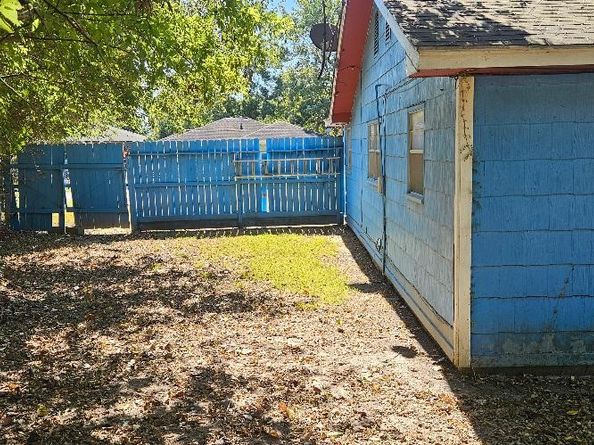 146 Hohldale Street, Houston TX 77022