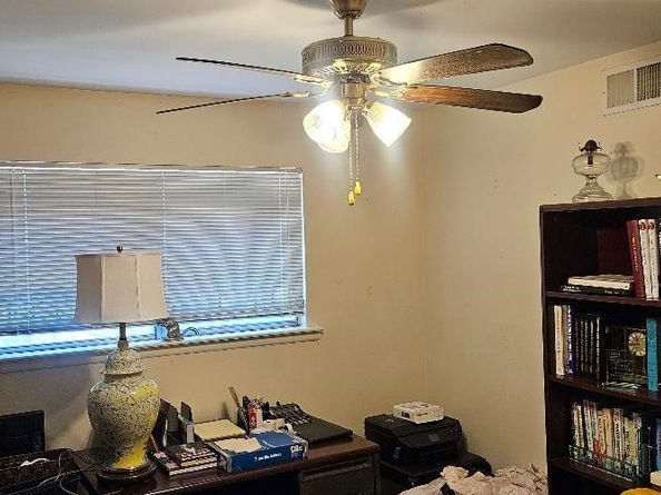 146 Hohldale Street, Houston TX 77022