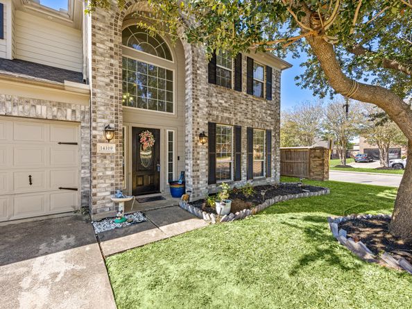 14319 Pipers Gap Court, Houston TX 77090