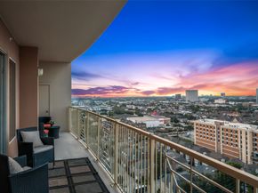 3505 Sage Road 1705, Houston TX 77056