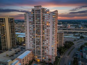 3505 Sage Road 1705, Houston TX 77056