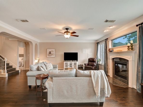 15918 Lake Loop Drive, Cypress TX 77433