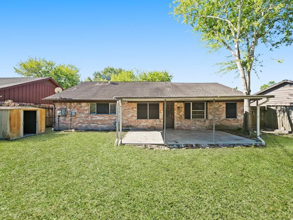 16334 Hollow Wood Drive, Houston TX 77090