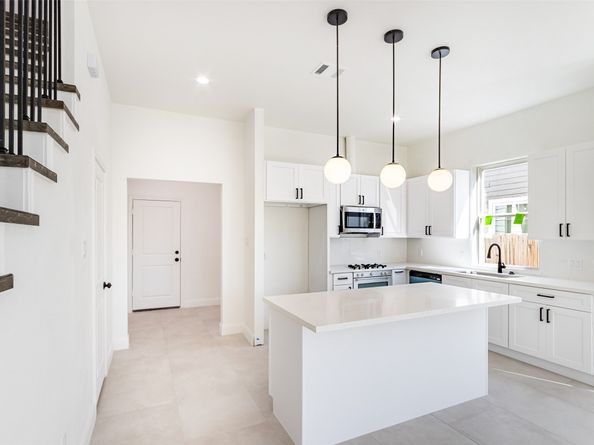 4008 Bennington Street, Houston TX 77016