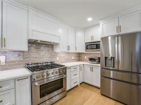 9306 Rosstown Way, Houston TX 77080