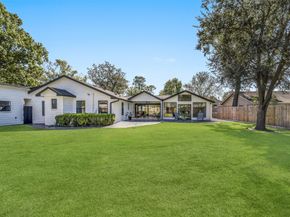 9306 Rosstown Way, Houston TX 77080