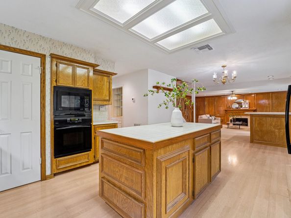 23 Twin Springs Place, The Woodlands TX 77381