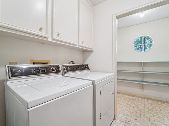 23 Twin Springs Place, The Woodlands TX 77381