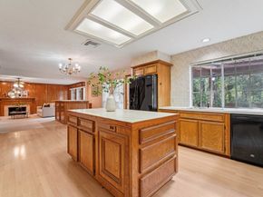 23 Twin Springs Place, The Woodlands TX 77381