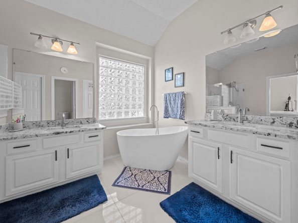 10215 Rockdale Bridge Court, Sugar Land TX 77498