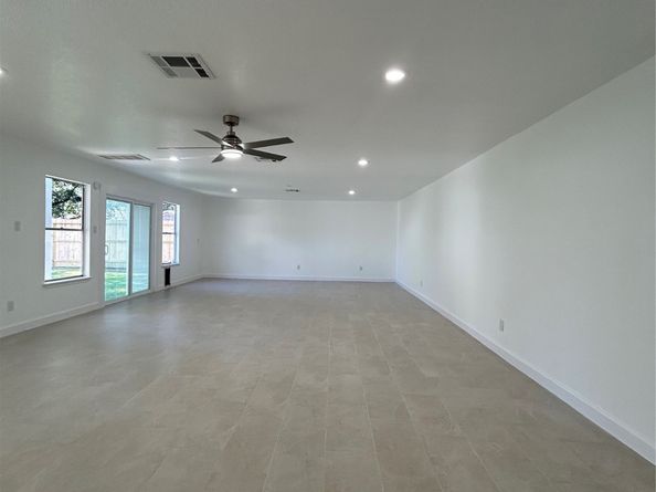 11923 Riverview Drive, Houston TX 77077