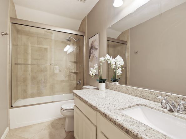 15902 Timber Grove Court N, Tomball TX 77377