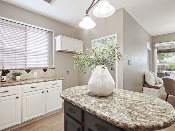 15902 Timber Grove Court N, Tomball TX 77377