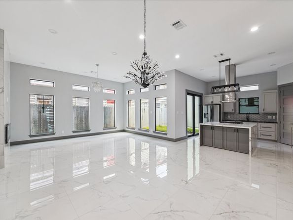 2323 Tuam Street, Houston TX 77004