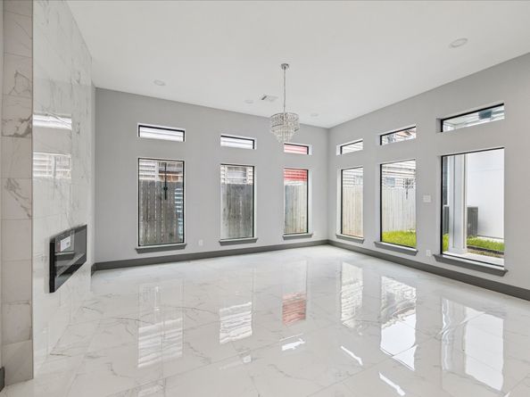 2323 Tuam Street, Houston TX 77004