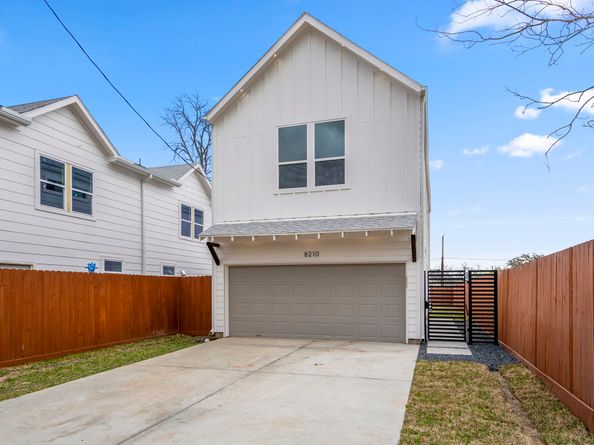 8210 Venus Street, Houston TX 77088